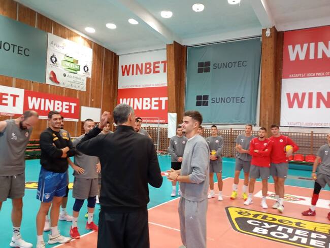 Георги Татаров се видя със съотборници и треньори в ЦСКА