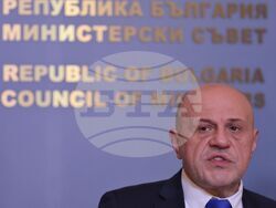 Министерски съвет - пресконференция - Томислав Дончев