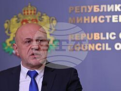 Министерски съвет - пресконференция - Томислав Дончев