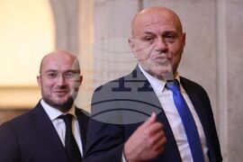 Министерски съвет - пресконференция - Томислав Дончев