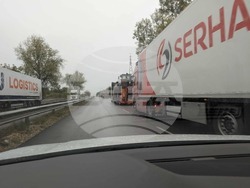 Колона от ТИРове край Враца