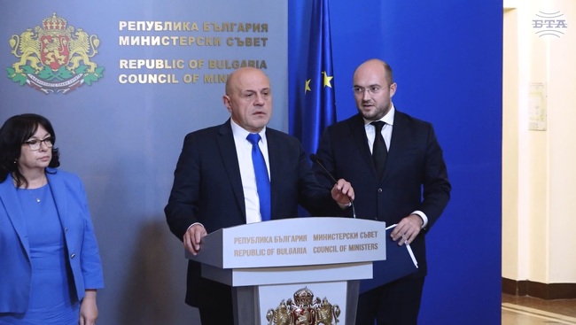 Очакваме 440 млн. евро по ПВУ, останалите средства са свързани с антикорупционната комисия, каза Томислав Дончев