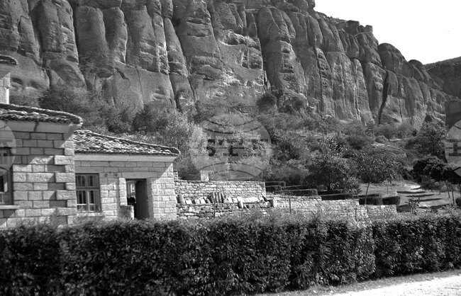 Мадарските скали до с. Мадара