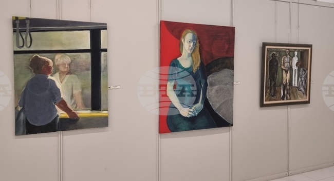 Творби на студенти от последните десет випуска на специалност „Живопис“ на НХА са представени в изложба в Плевен