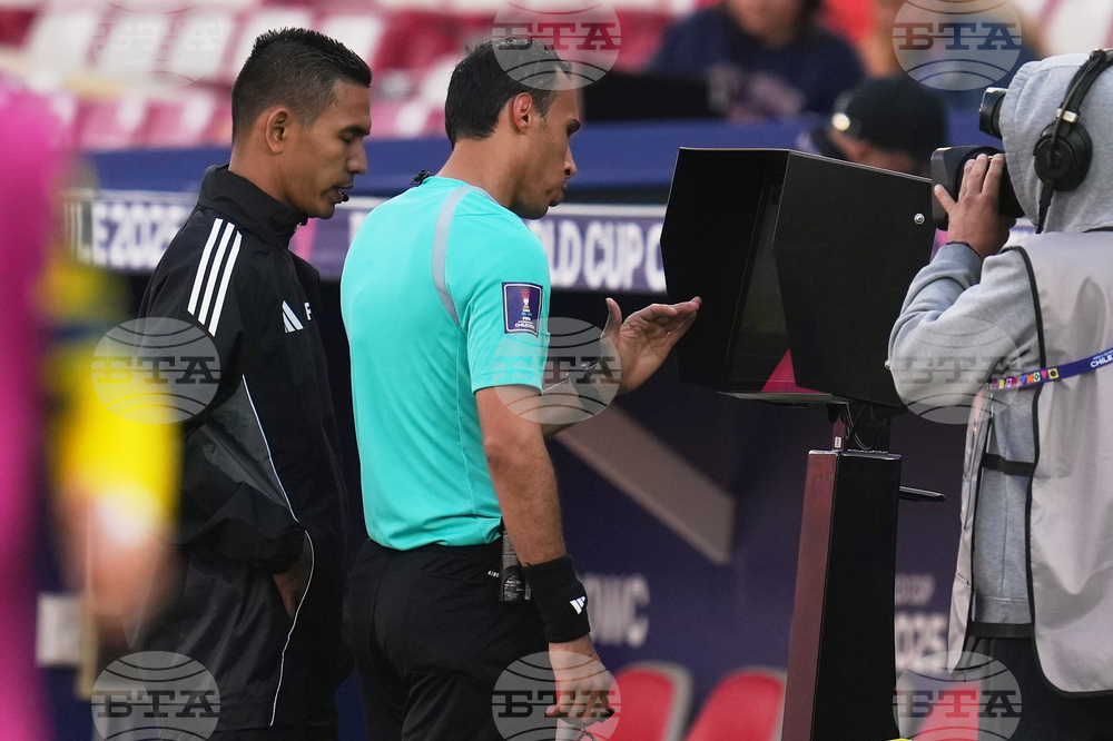 Ukraine Paraguay U20 WCup Soccer