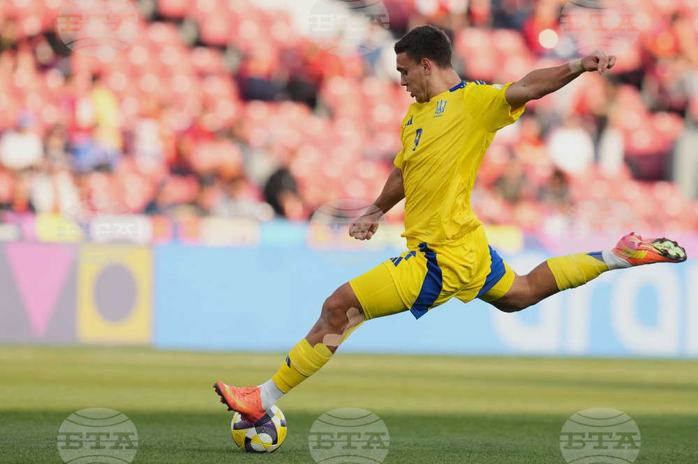 Ukraine Paraguay U20 WCup Soccer