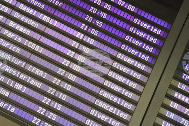 Полетите се възобновяват на летище Мюнхен след спирането им заради засечени дронове