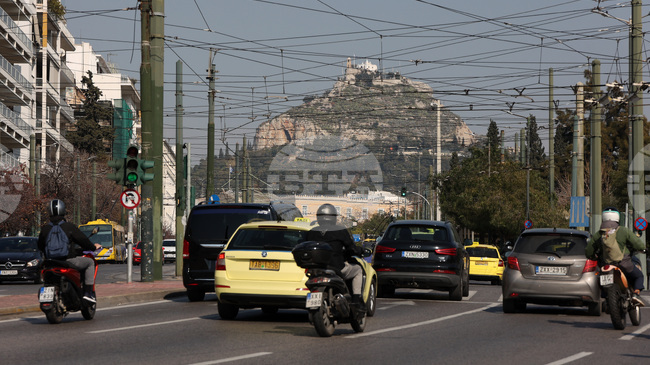 Greece Puts Off New Car First Aid Kit Requirements Until January 2027