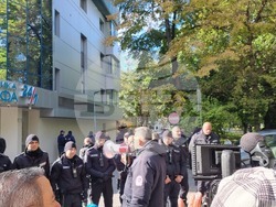 Пловдив - протест - клиника „Медикус Алфа“