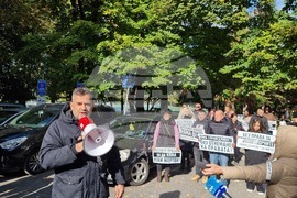 Пловдив - протест - клиника „Медикус Алфа“