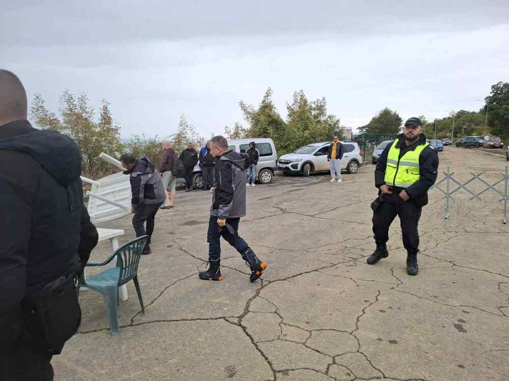 Не мога да кажа дали има незаконно строителство в Елените, заяви кметът на Несебър