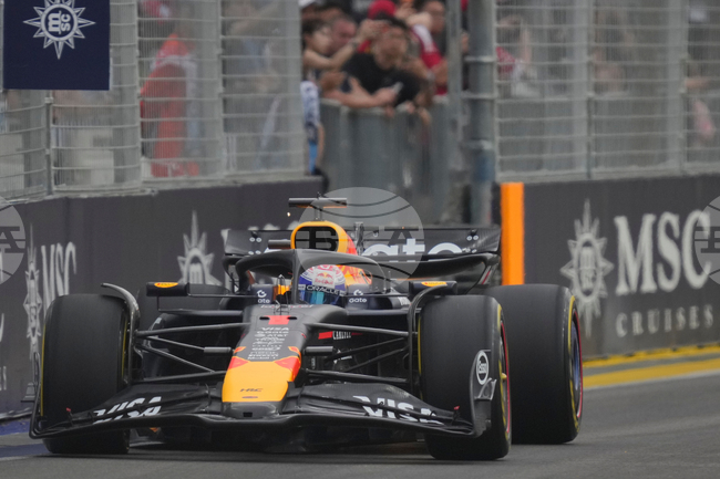 Макс Ферстапен беше най-бърз в последната свободна тренировка преди Гран При на Сингапул във Формула 1