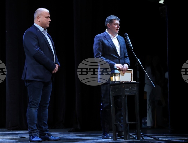 Генералният директор на БНР Милен Митев пожела на училищата, които имат химн, да бъдат винаги силна и обединена общност