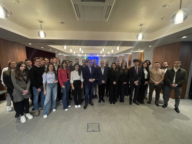 Малена Малчева и Александър Дорохин са избрани за съпредседатели на младежката организация на „Продължаваме промяната“