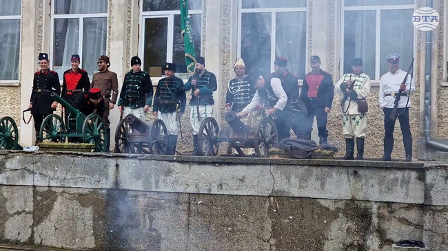 С топовни гърмежи, изложби и концерт в разградското село Топчии отбелязаха 130 години читалищно дело