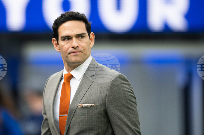 Mark Sanchez-Stabbed