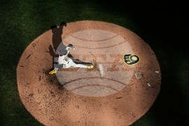 NLDS Cubs Brewers Baseball