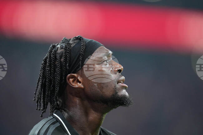 Астън Вила проявява интерес към нападателя Тами Ейбрахам