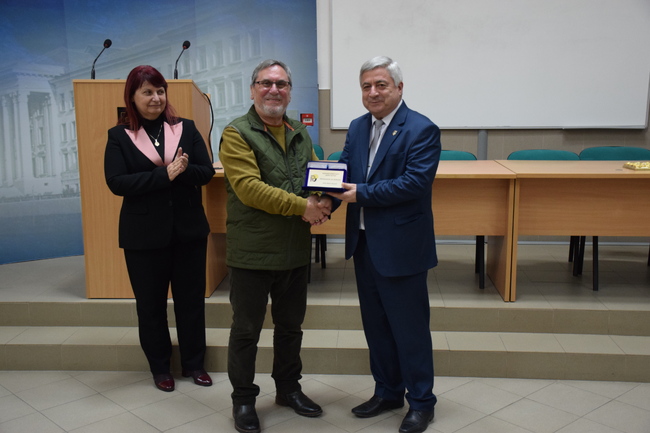 Русенски университет „Ангел Кънчев“: Академичният хор „Сексагинта Приста“ при Русенския университет празнува петата си годишнина 