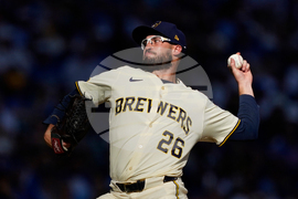 NLDS Cubs Brewers Baseball