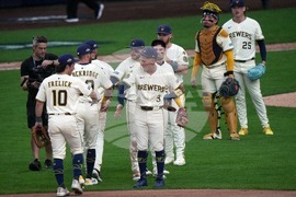 NLDS Cubs Brewers Baseball