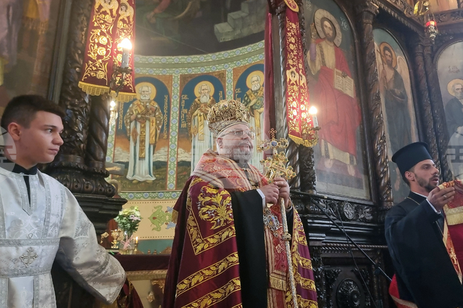 Стара Загора - храм „Св. Николай Чудотворец” - молебен