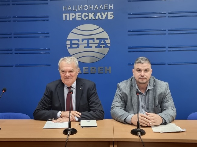 Пресконференция на председателя на партия АБВ Румен Петков и общинския съветник Ивайло Петров в Плевен - втора част