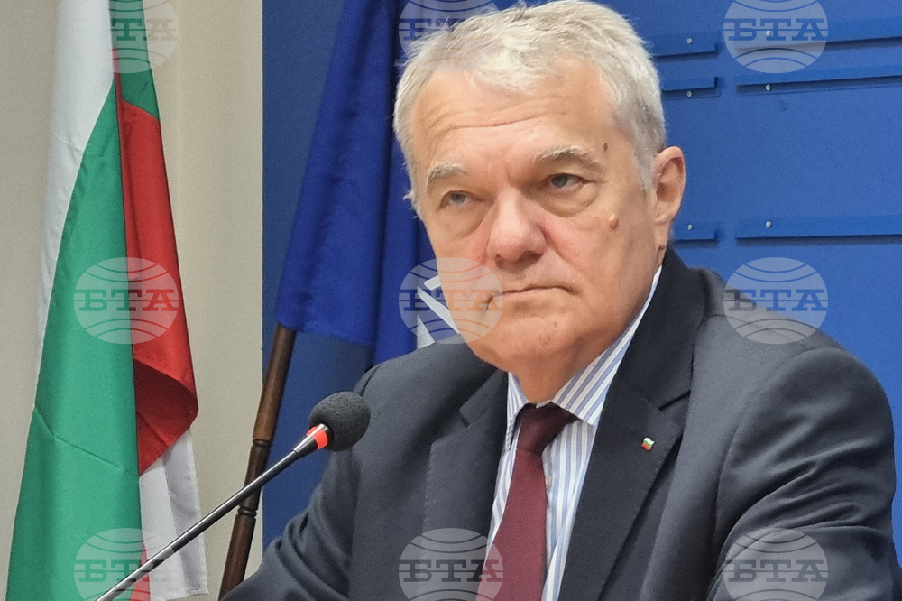 Национален пресклуб на БТА Плевен - пресконференция - Румен Петков