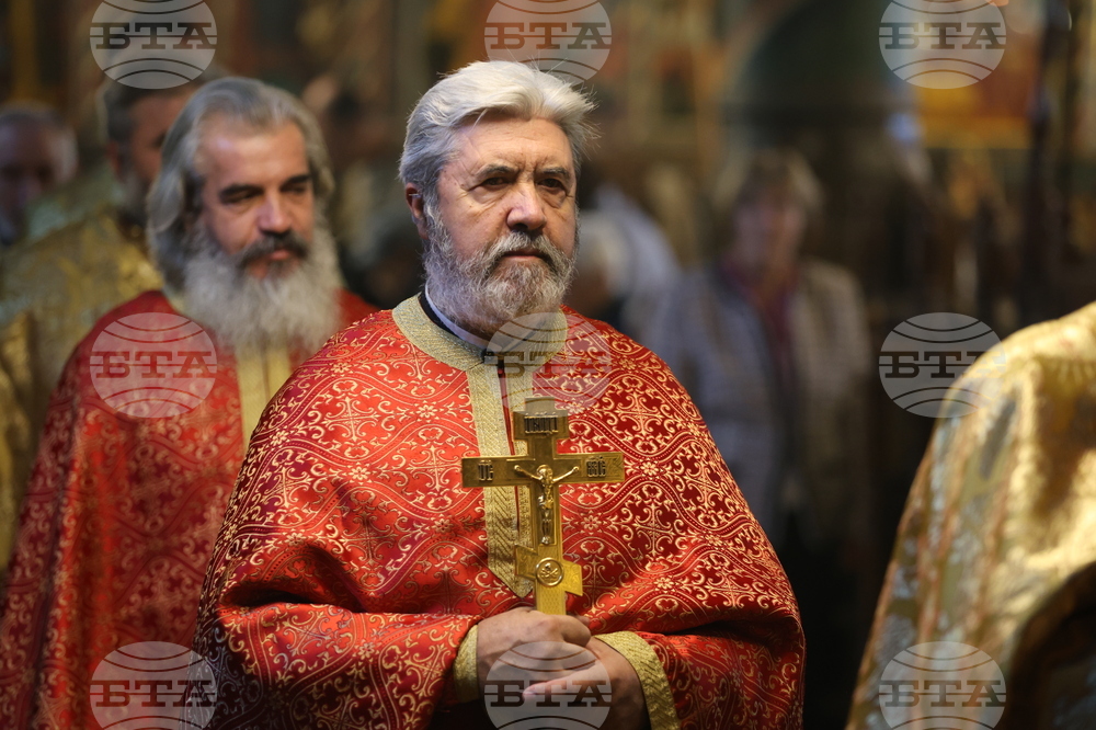 Банско - храм „Света Троица“ - тържествена литургия