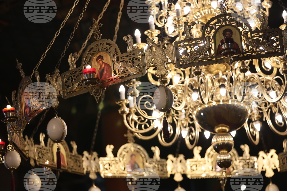 От Българската православна църковна община „Свети Теодосий Търновски“ в Кьолн-Бон споделиха график на богослуженията през октомври