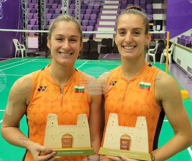 Стефани Стоева и Габриела Стоева спечелиха титлата на двойки жени на турнир по бадминтон в ОАЕ