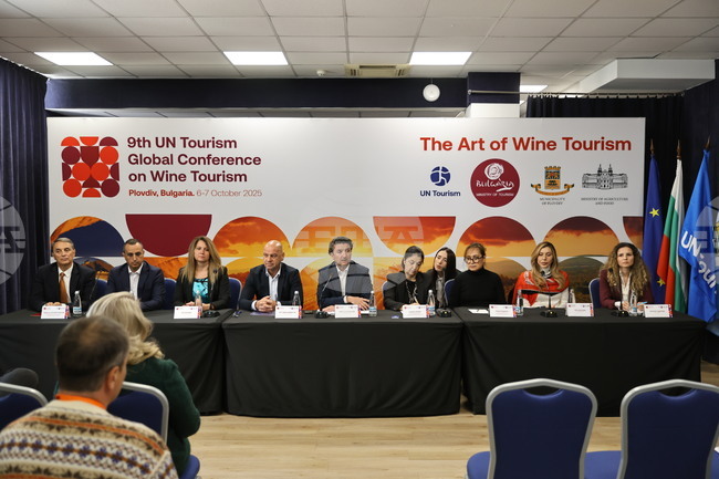 Комбинацията от вино и храна може да спомогне за по-автентично и пълно запознаване с посещаваната дестинация, смята Пилар Родригес от Световната организация по туризъм 