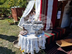 Село Бъзовец - танцово училище „Кукери“ - събор