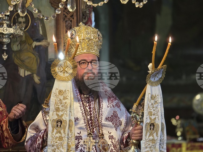 Видин - митрополит Пахомий - литургия - катедрален храм