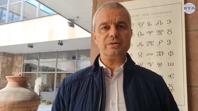 Възстановяване на доверието между народа и властта е посоката, в която "Възраждане" е поела, каза Костадин Костадинов в Пазарджик