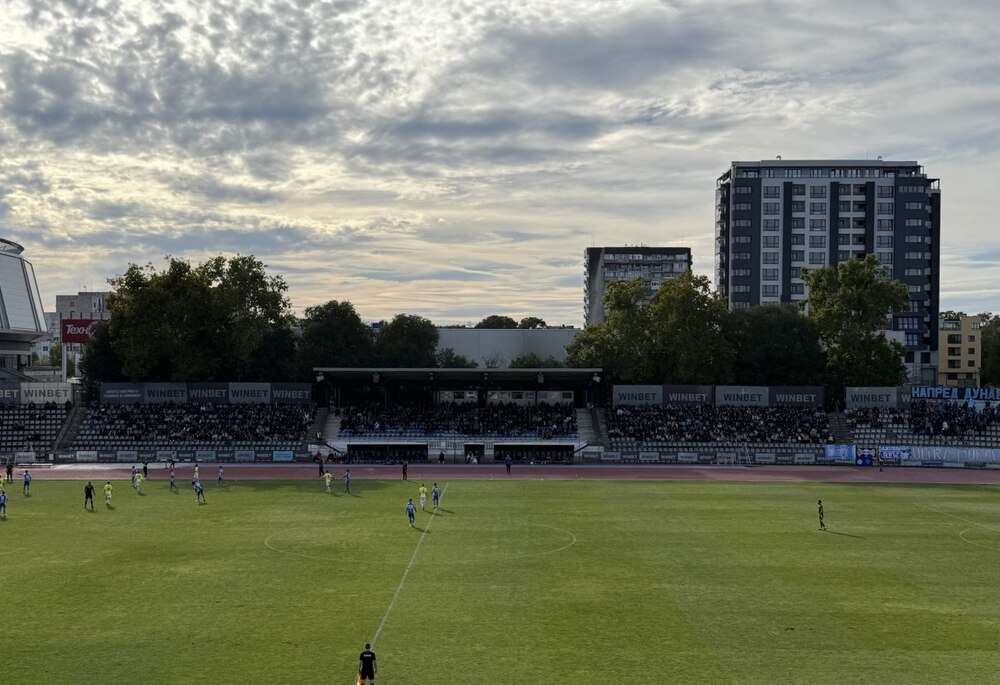 Община Русе: Кметът Пенчо Милков отличи легендите на русенския футбол, победили преди 50 години отбора на „Рома“