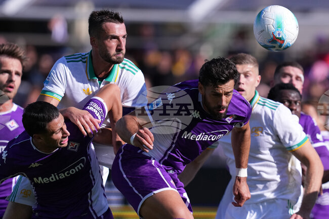 Рома излезе на върха в италианското първенство след успех над Фиорентина, Болоня вкара четири гола на новака Пиза