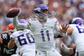 Vikings Browns Football