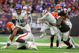 Vikings Browns Football
