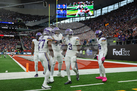 Vikings Browns Football