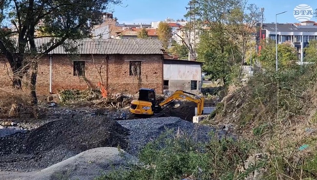 Обстановката в Царево се нормализира след проливните дъждове и наводнения