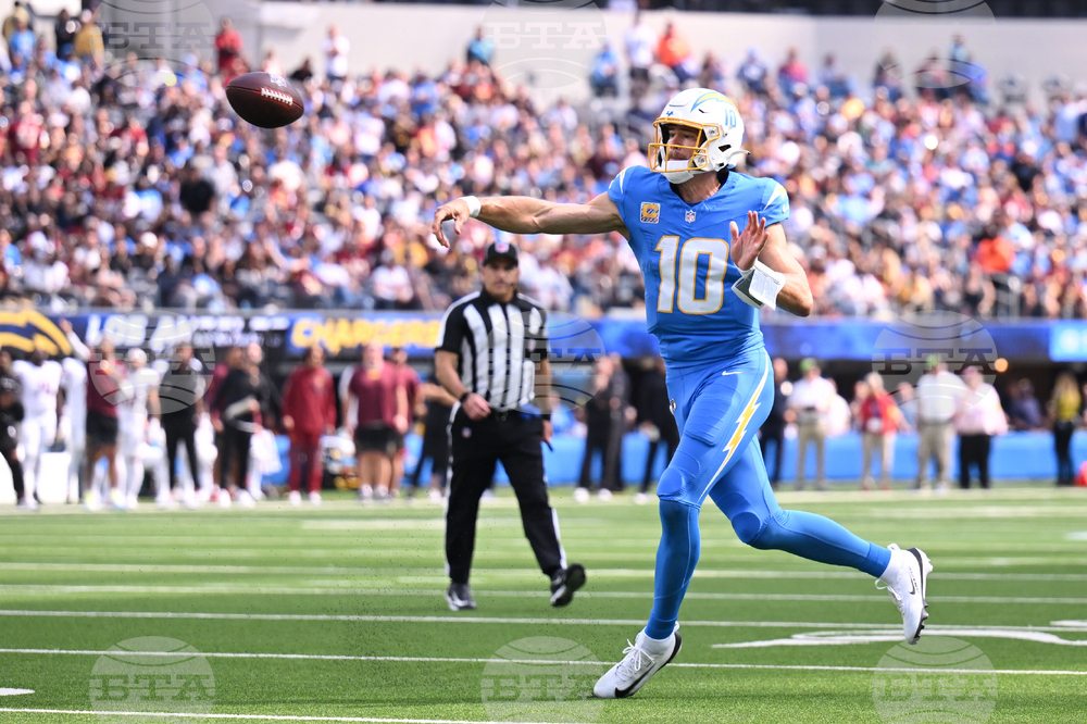 Commanders Chargers Football