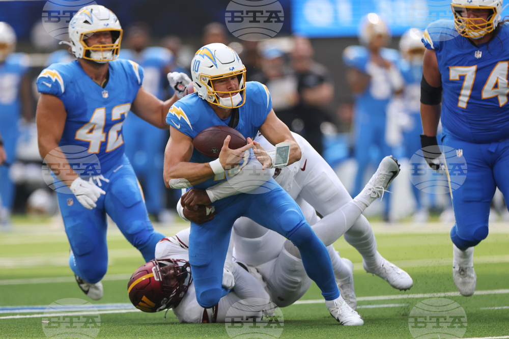 Commanders Chargers Football