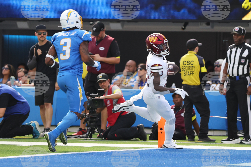 Commanders Chargers Football