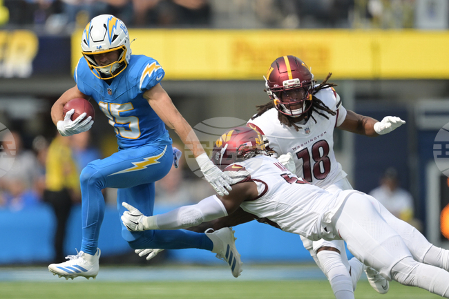 APTOPIX Commanders Chargers Football