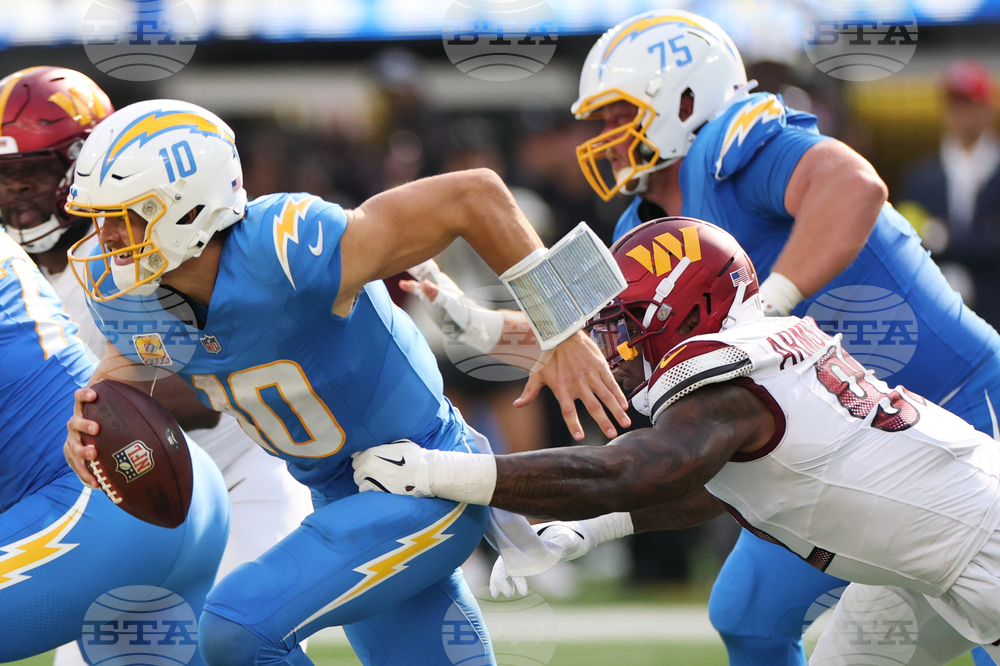 Commanders Chargers Football