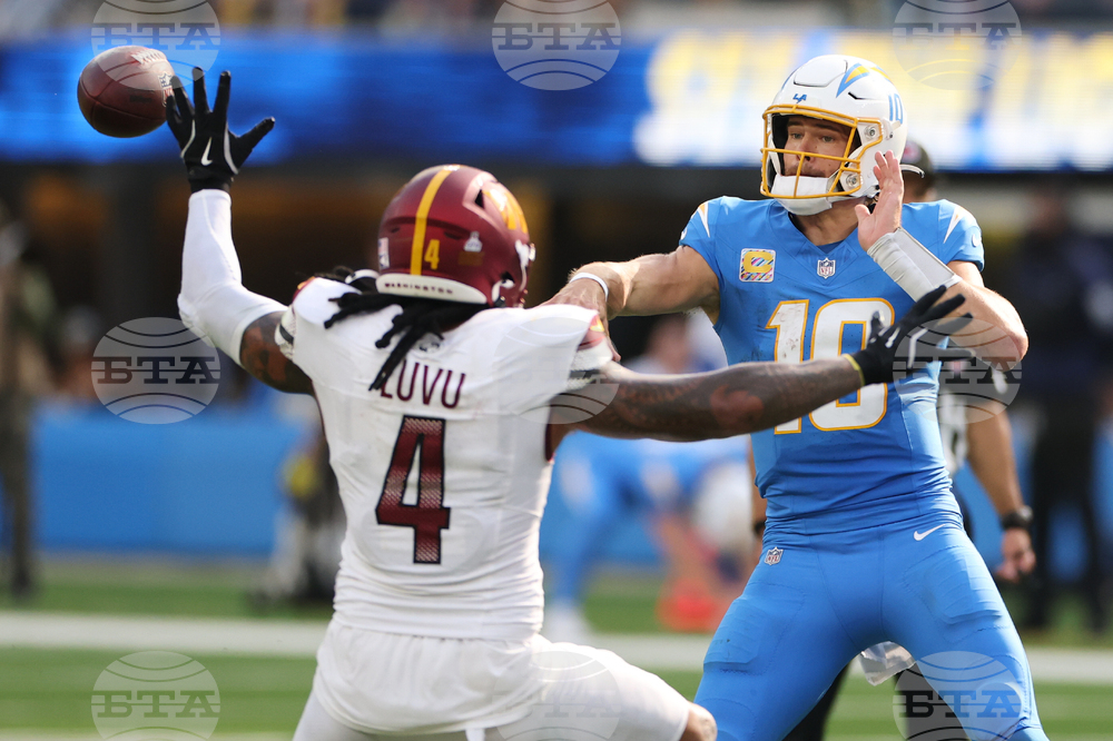 Commanders Chargers Football