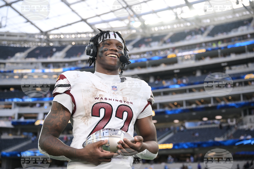 Commanders Chargers Football