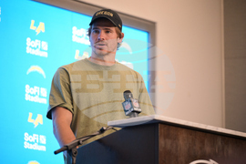 Commanders Chargers Football