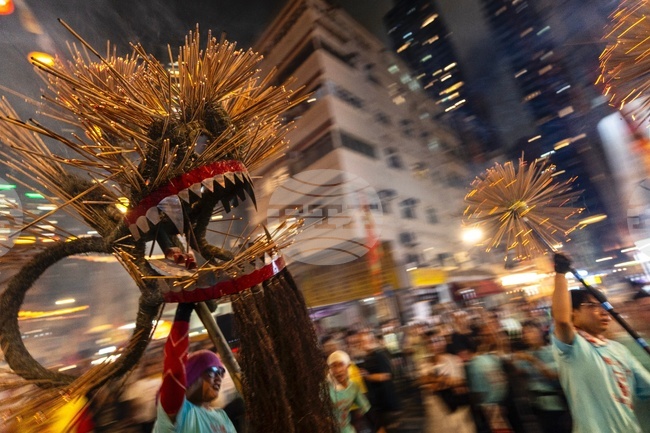 APTOPIX Hong Kong Mid-Autumn Festival